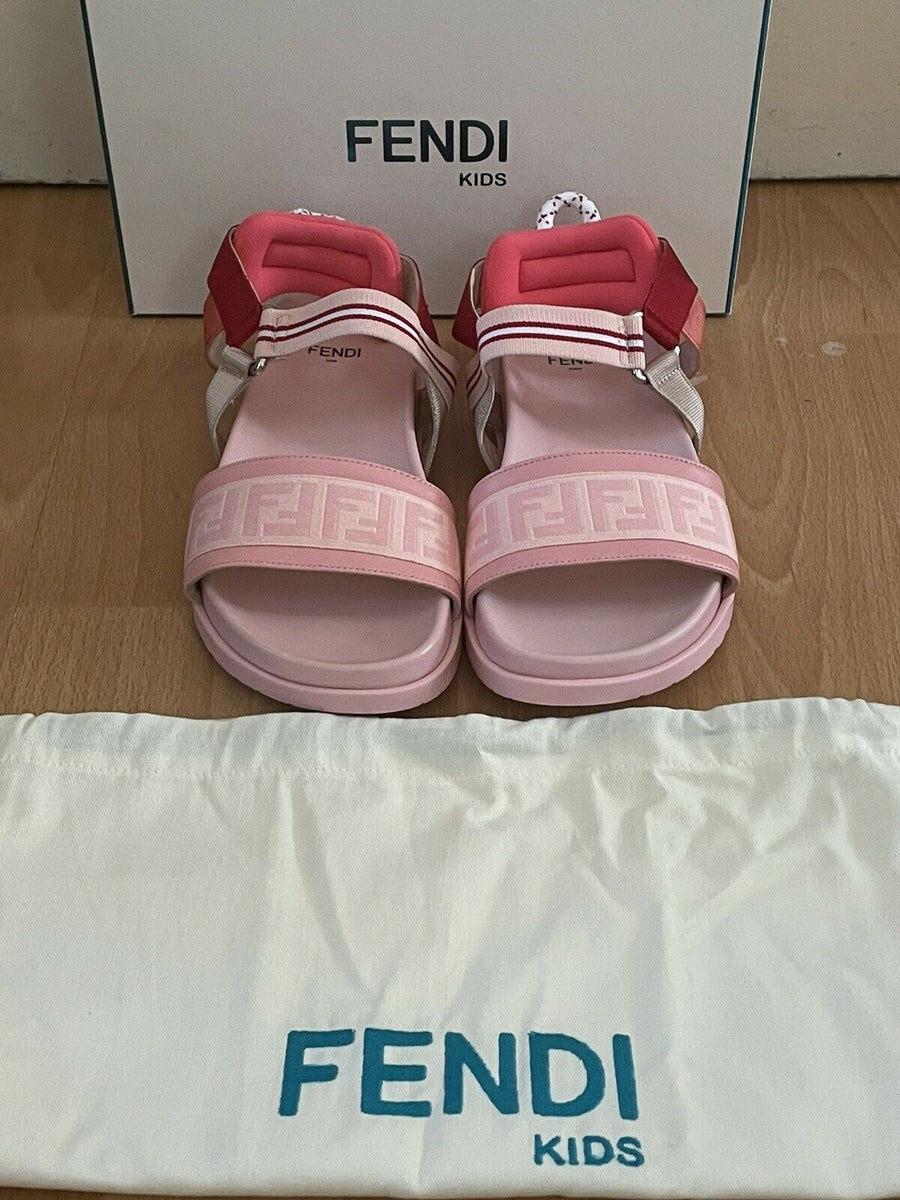 Girl deals fendi slides