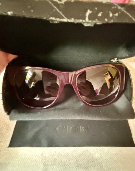 Chanel Quilted Hidden Mirrored Vintage Sunglasses - V & G Luxe Boutique