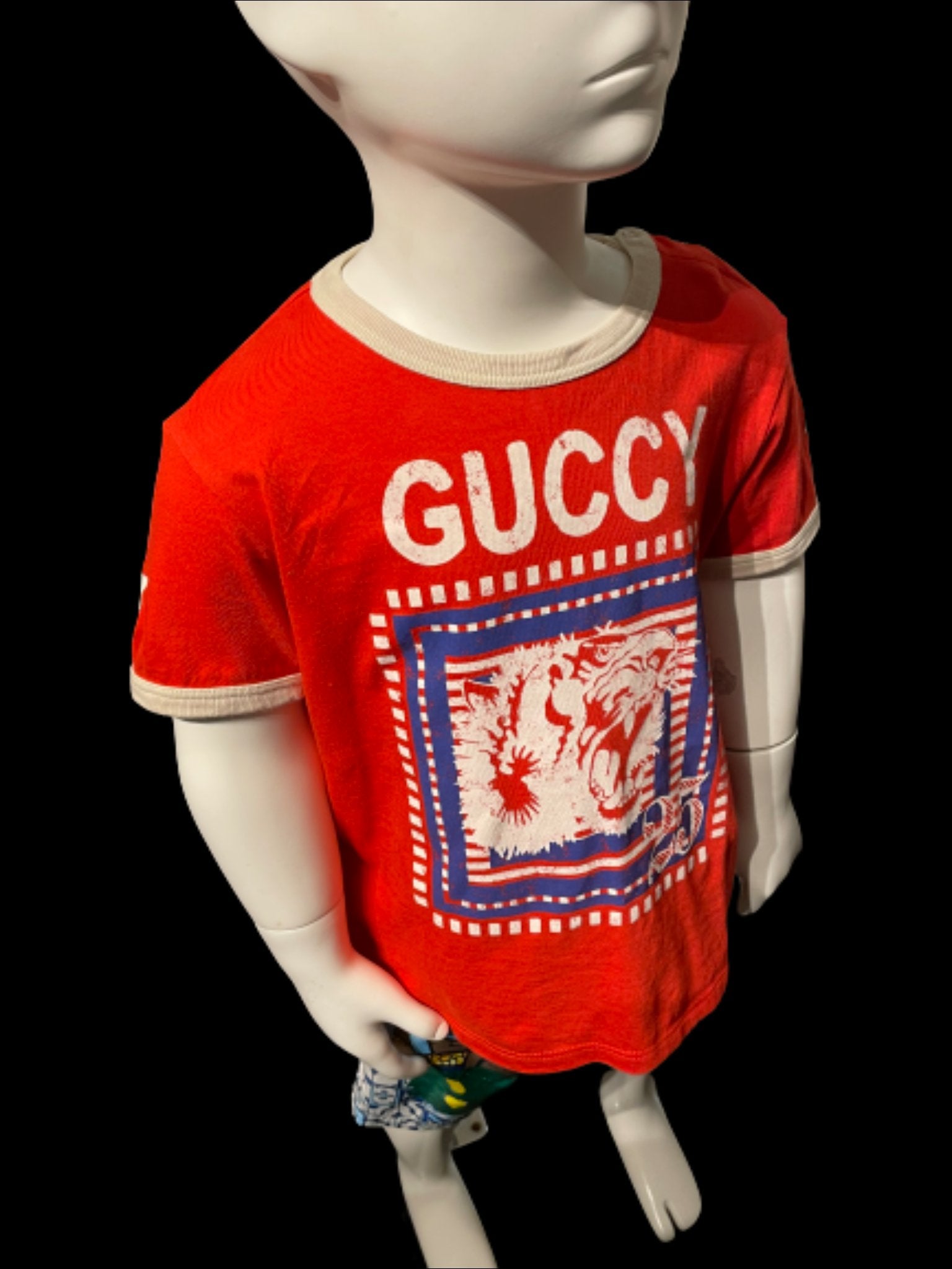 Gucci lion shirt deals