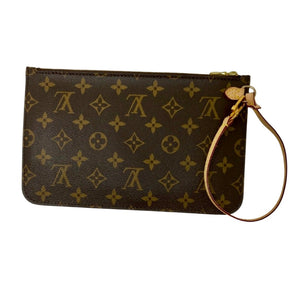 Louis Vuitton: All About Clutches