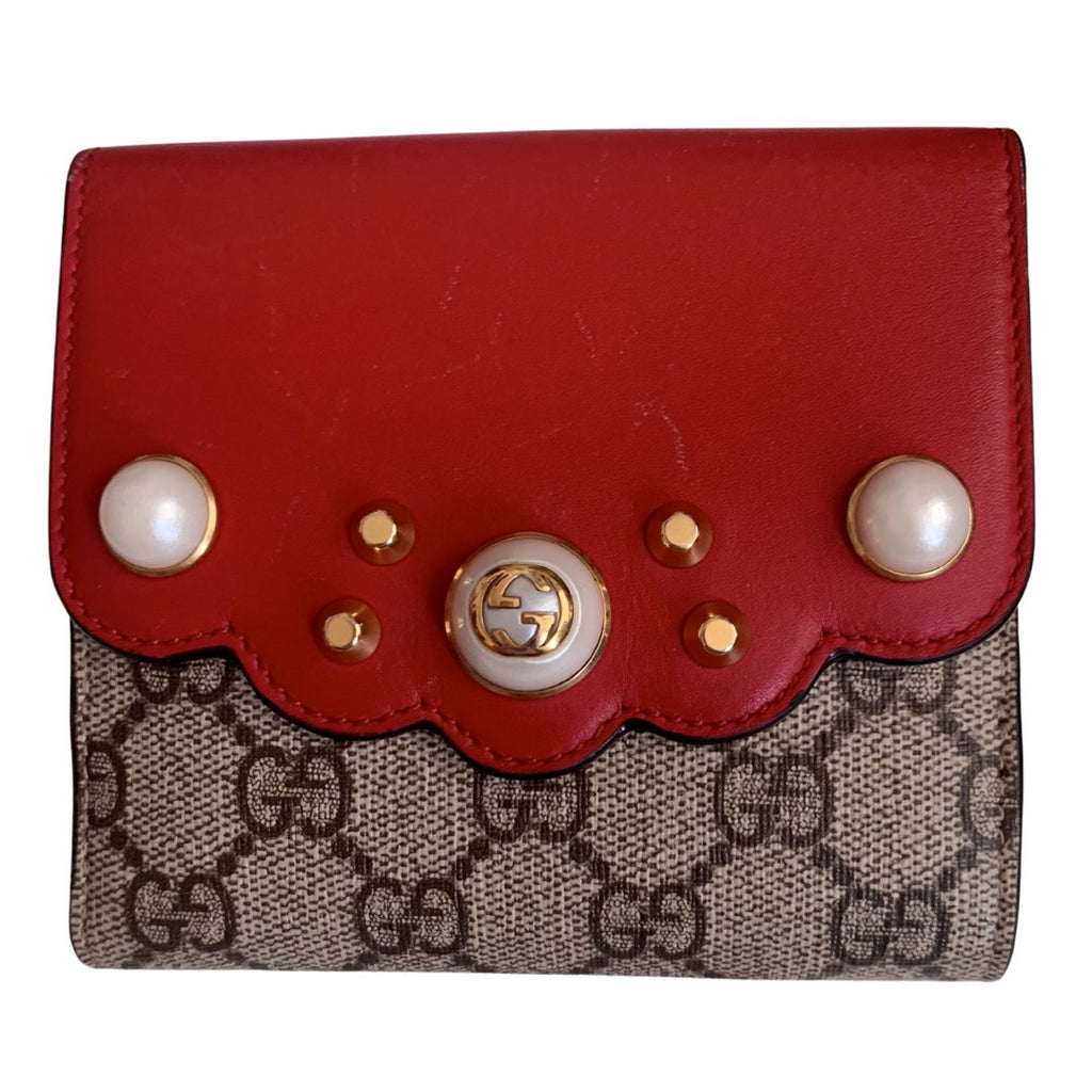 Gucci Red Leather Vintage Wallet | Leather, Red leather, Gucci wallet